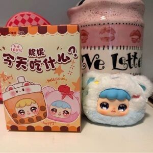 ‘Baby Three’ dessert head plush